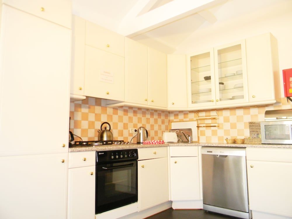 Penthouse, 3 Bedrooms, Terrace photo 2