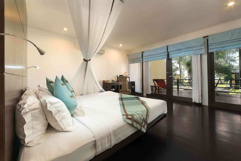 Royal Bengal Villa with Sea View