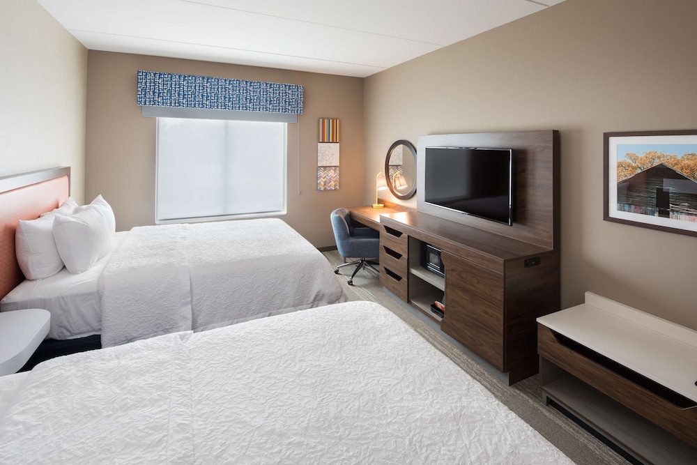 Room, 2 Queen Beds, Accessible - Photo 6