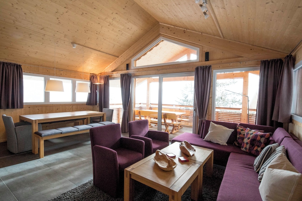 Ferienhaus # 36 mit Sauna & Whirlpool innen