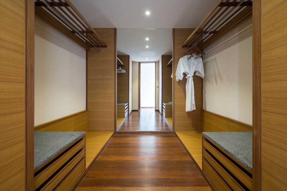 Two Bedroom Penthouse - Photo 7