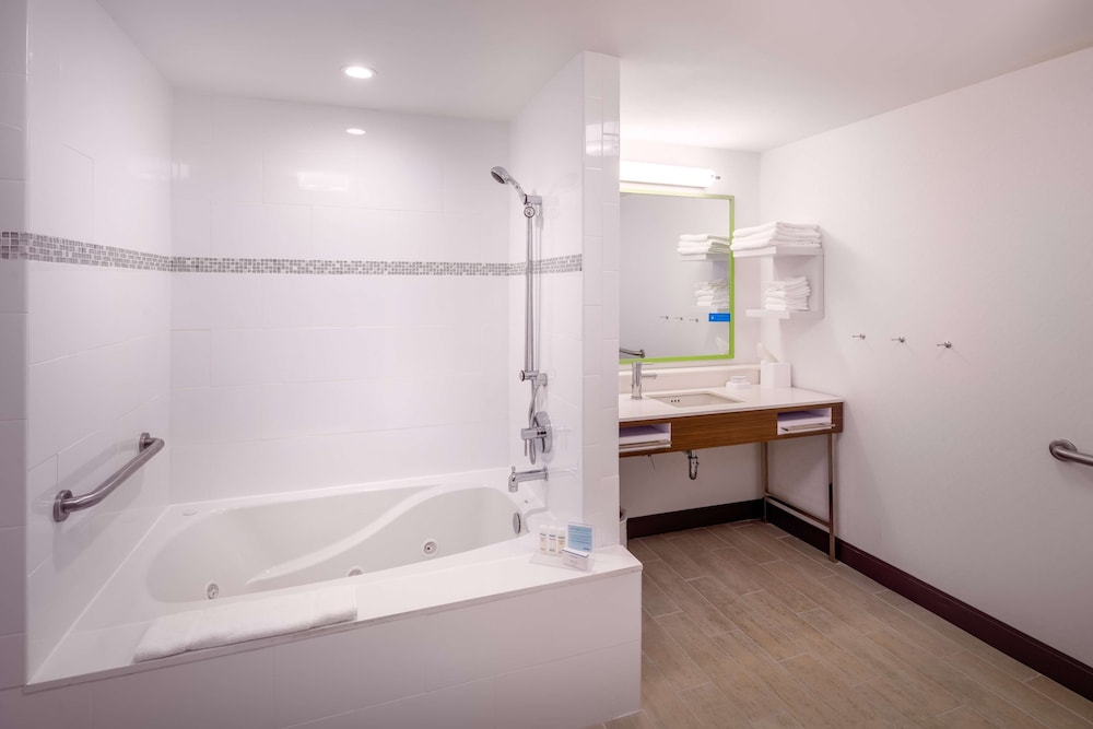 Hampton Inn By Hilton Paramus, Photo 2
