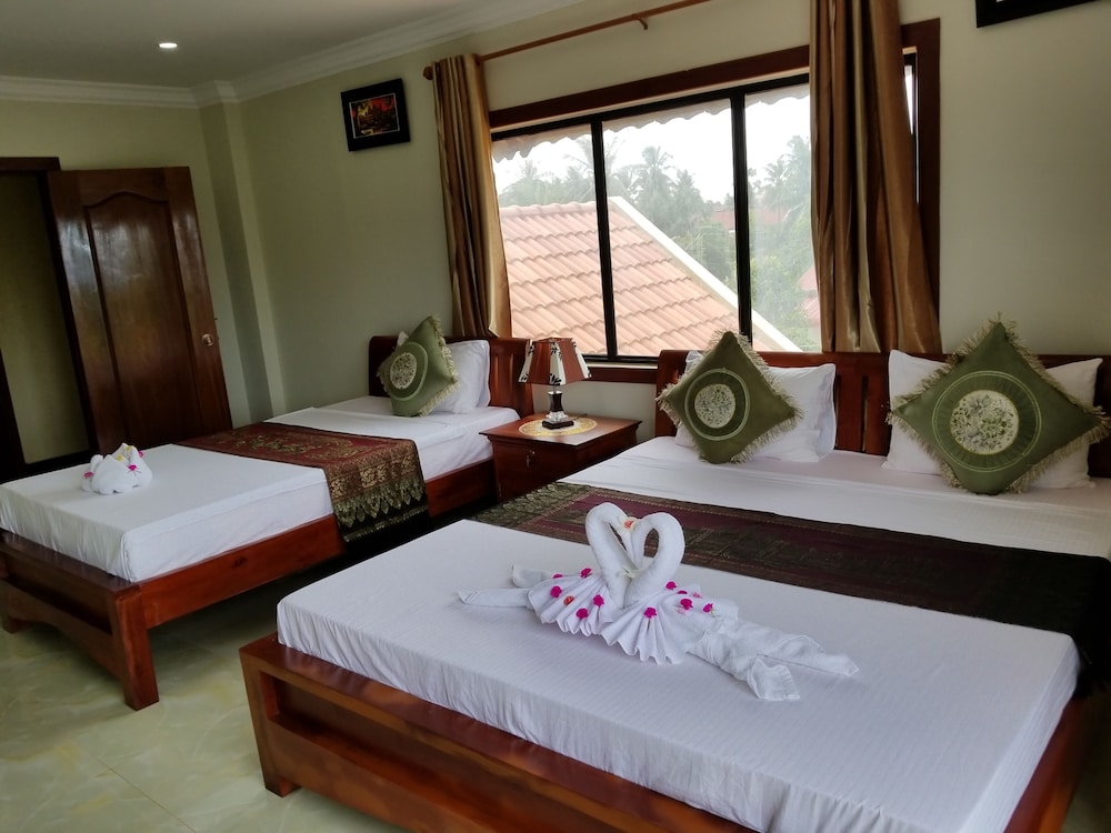 Standard Double or Twin Room, Balcony, City View photo 2