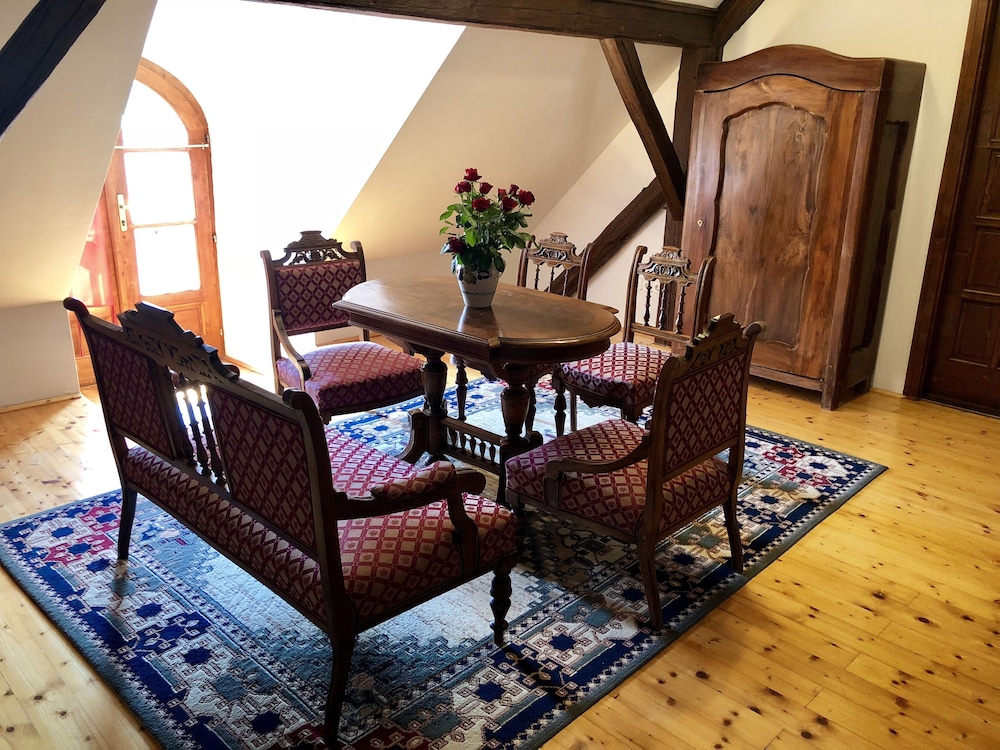 Deluxe Double Room, 1 King Bed with Sofa bed, Garden View