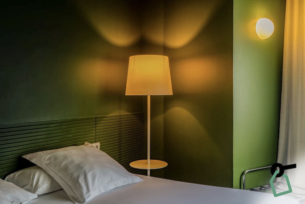 Economy Double or Twin Room photo 3