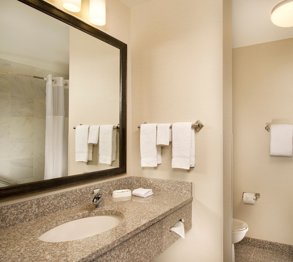 Suite, 2 Queen Beds, Accessible, Refrigerator & Microwave (Sofabed, 2 Rooms, Hearing, Tub) - Photo 8