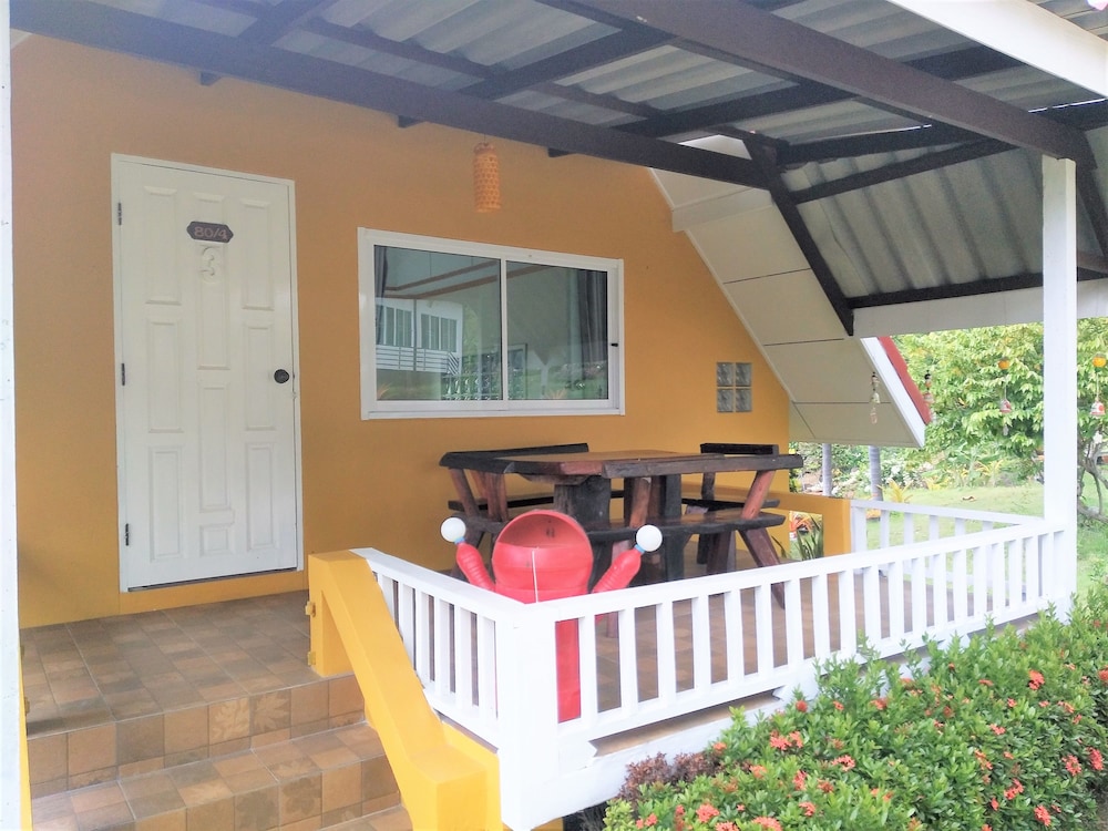 Bungalow photo 2