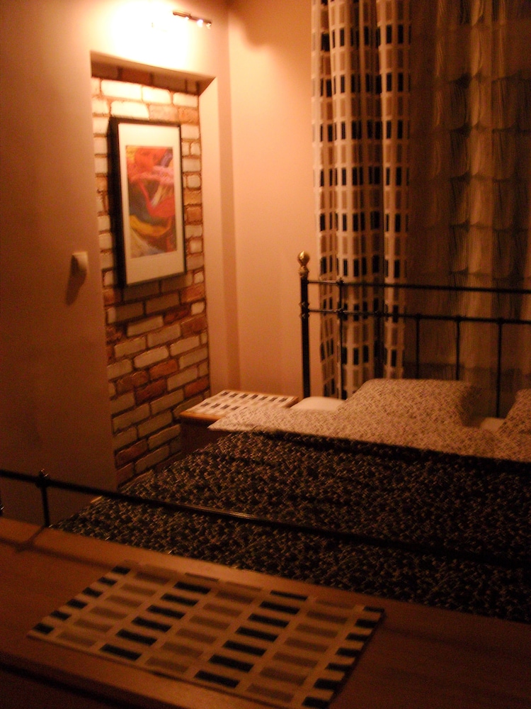 Comfort Apartment, Courtyard View