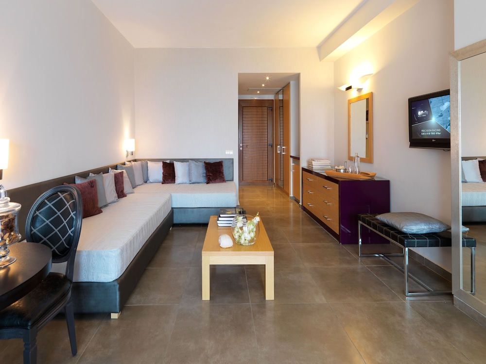 Family Suite (DELUXE) photo 3