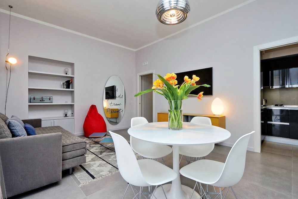 Deluxe Townhome photo 3