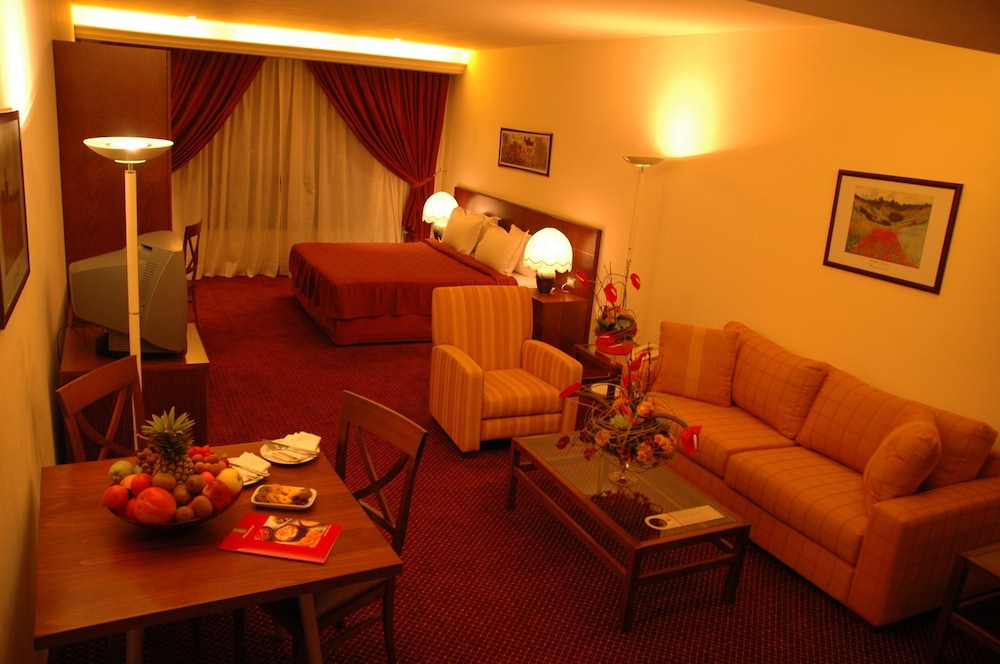 Studio Suite photo 1
