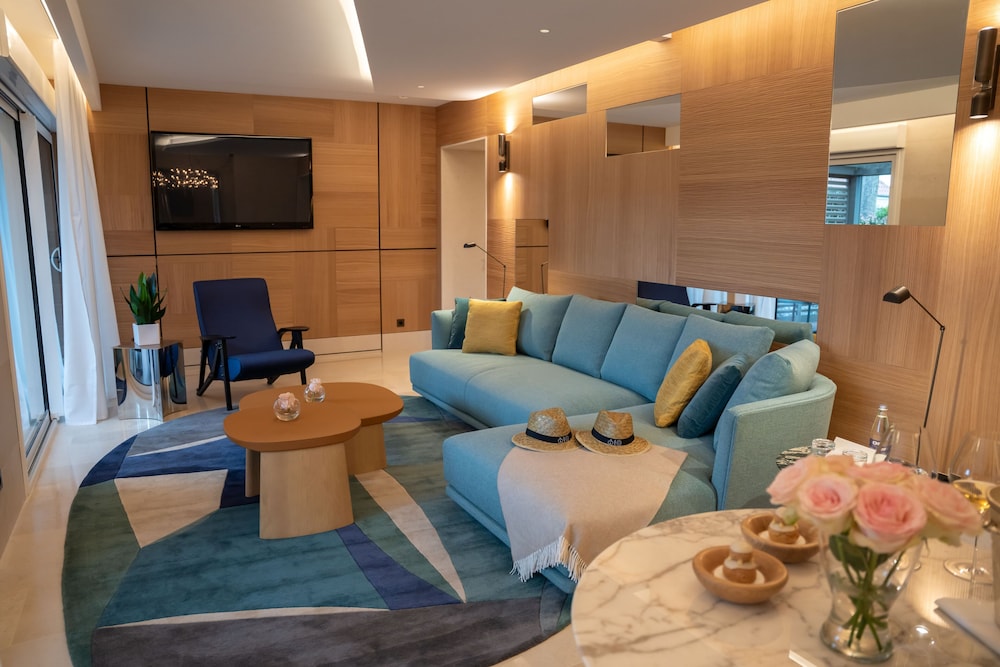 Suite avec Hammam, Terrasse et Jardin