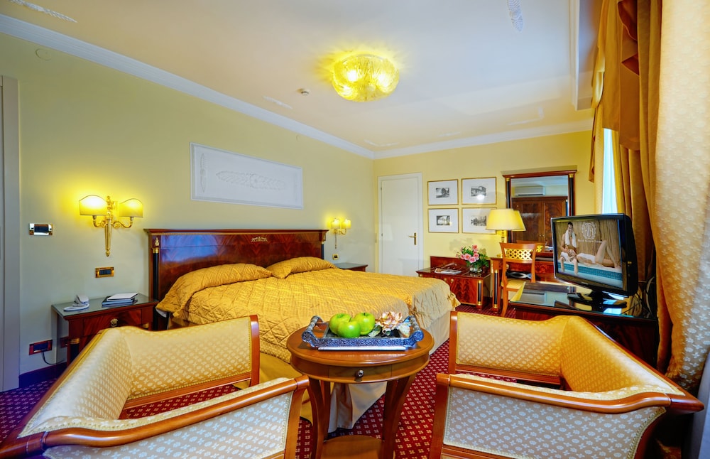 Premium Double or Twin Room, 1 Double or 2 Twin Beds, Terrace photo 2