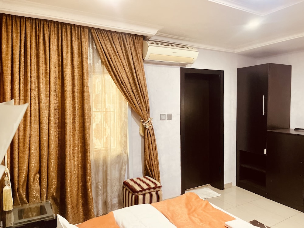 Deluxe Suite photo 1