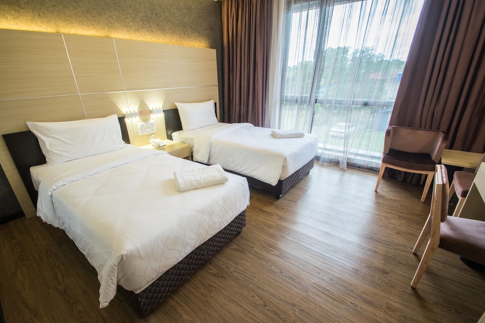 Superior Twin Room, 2 Twin Beds, Non Smoking photo 2