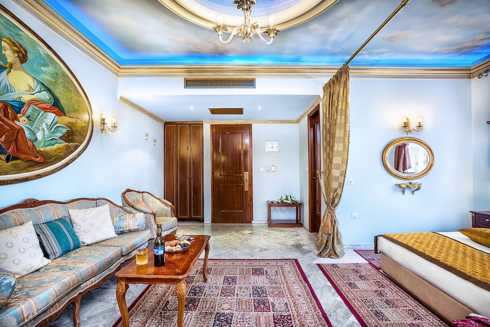 Junior Suite, City View (Harmony) photo 3