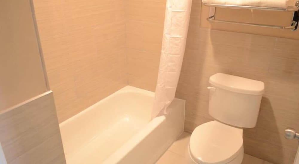 Double Room, 2 Queen Beds, Smoking photo 3