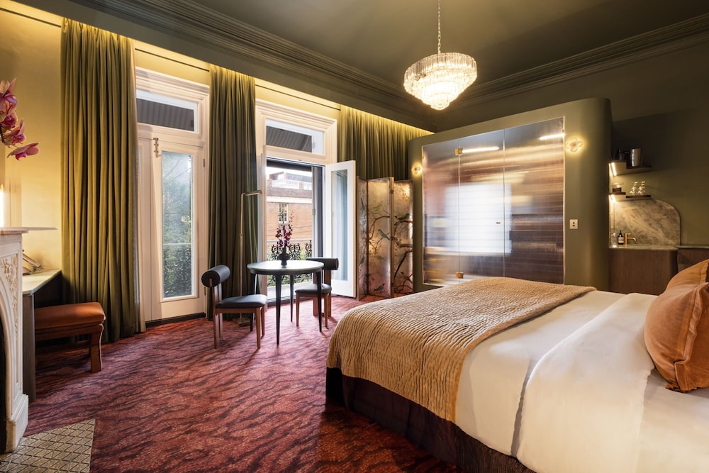 Medusa Suite with Balcony - Photo 8