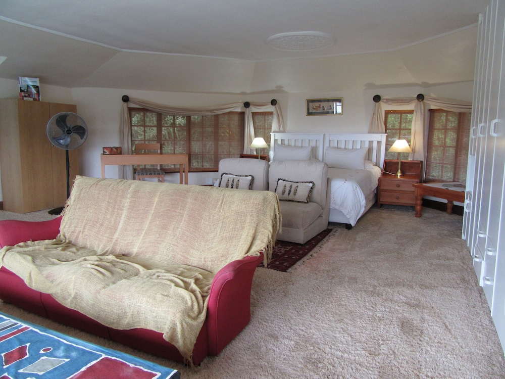 Deluxe Suite with Stunning Sea Views photo 2