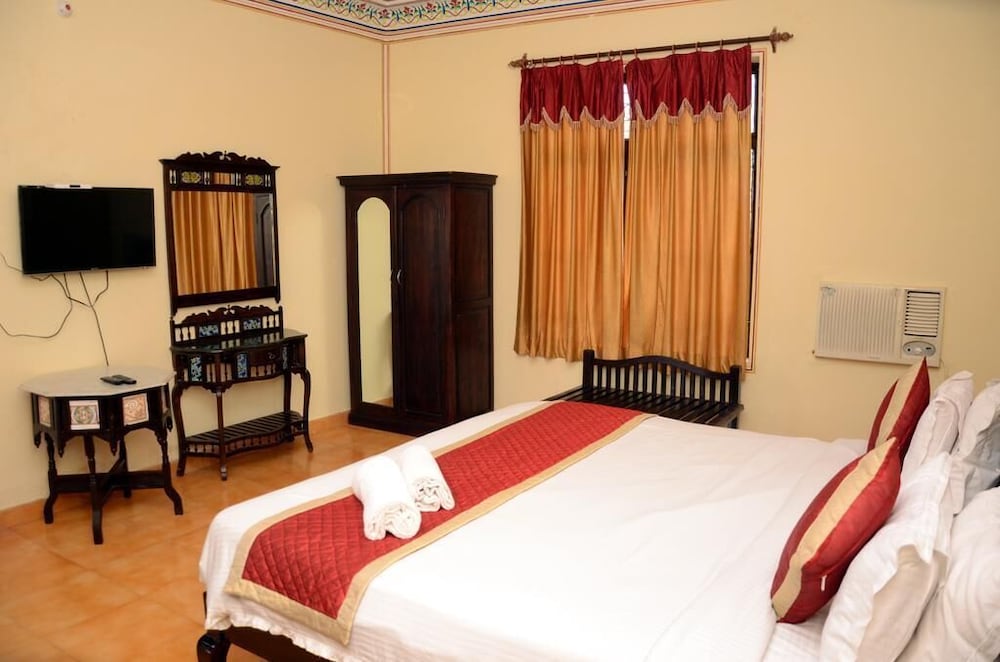 Deluxe Double Room, 1 Double Bed photo 2
