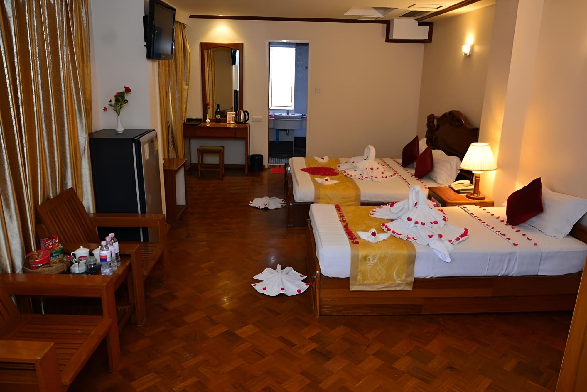Superior Twin Room photo 2