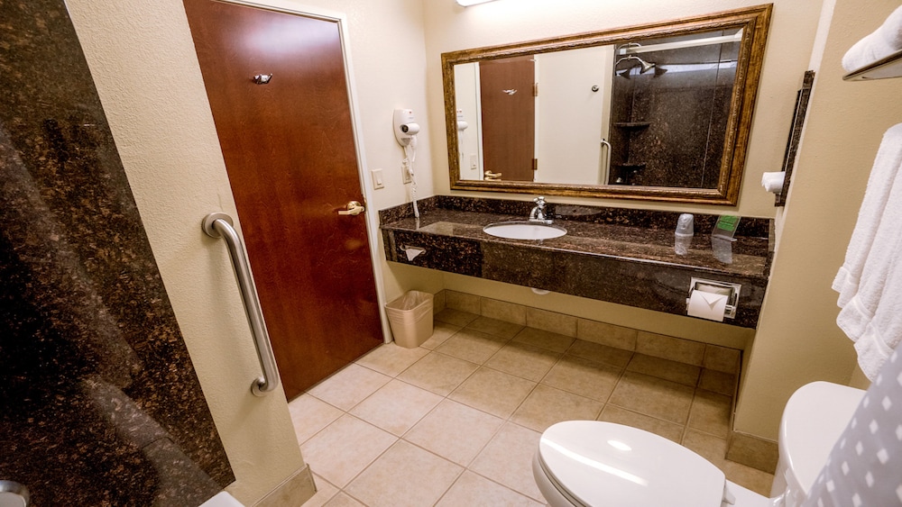 Suite, Multiple Beds - Photo 2