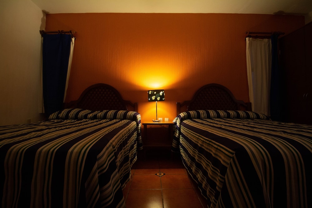 Double Room - Photo 5