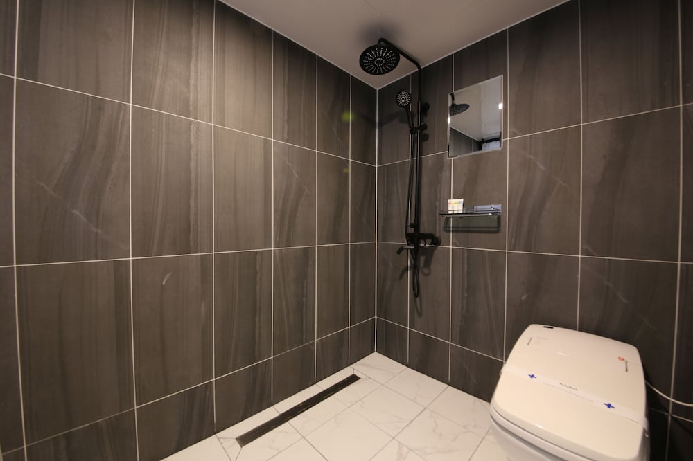 Superior Twin Room - Photo 4