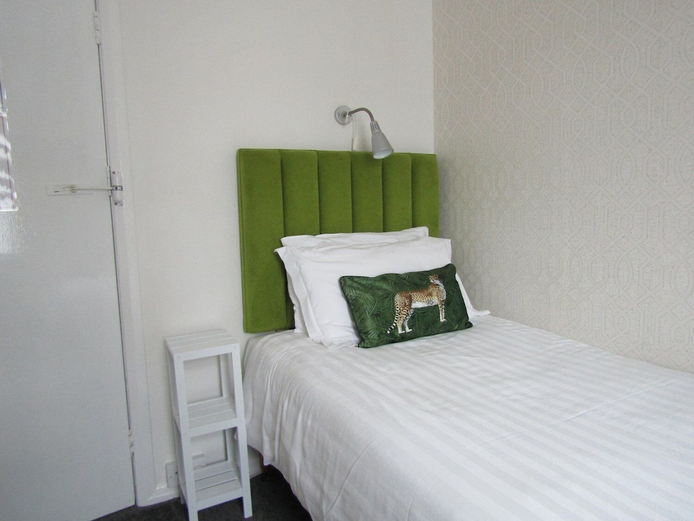 Basic Single Room photo 1