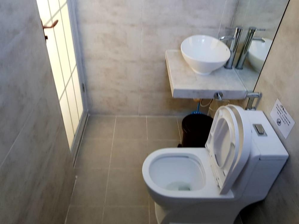 Deluxe Room, 1 Queen Bed, Non Smoking