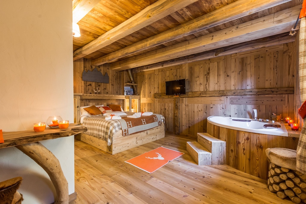 Double Room - Photo 13