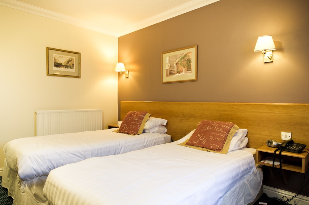 Twin Room - Photo 2