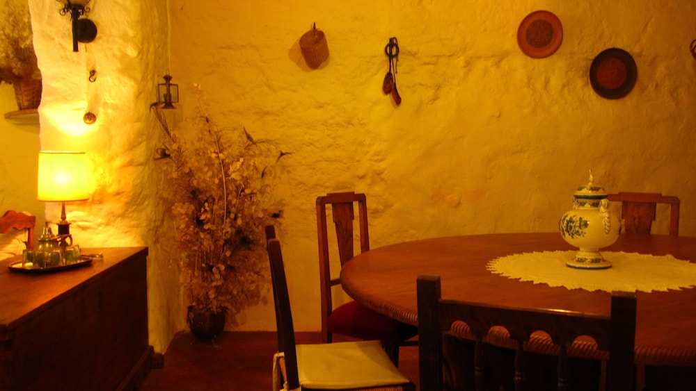 Twin Room (La Cueva) photo 2