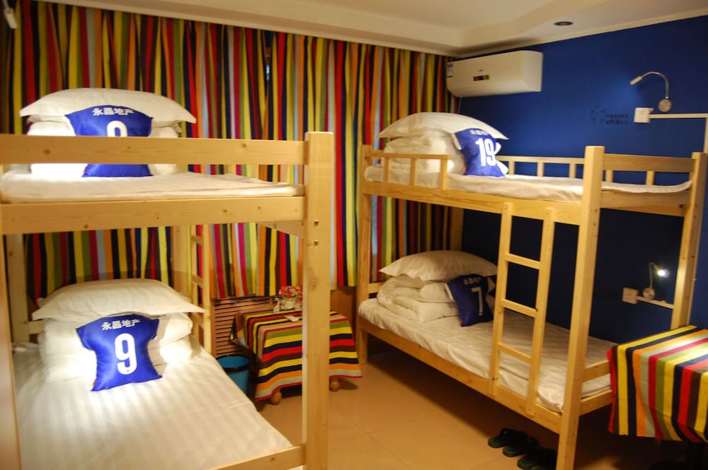 Bed in 6-bed Female Dormitory Room photo 3