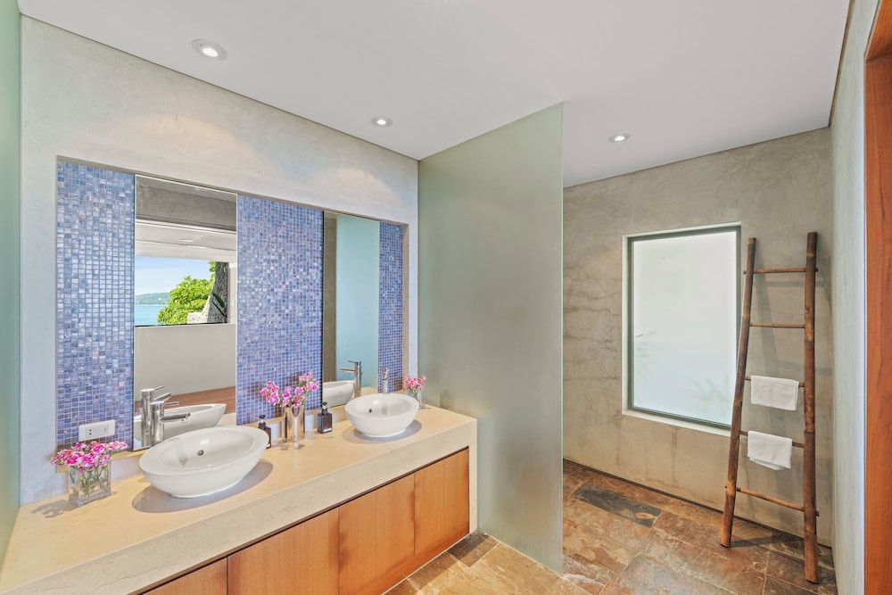 Luxury Villa photo 3