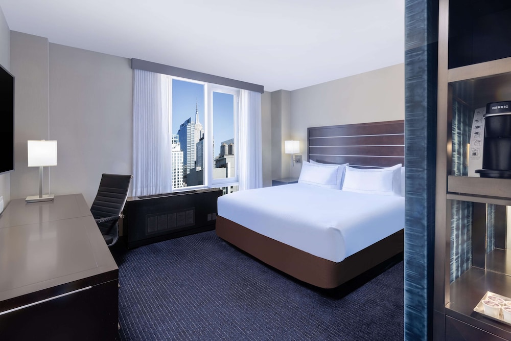 King bed high floor