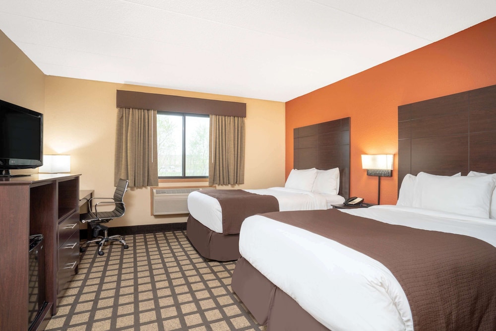 Room, 2 Double Beds, Accessible, Non Smoking (1st Floor) photo 1