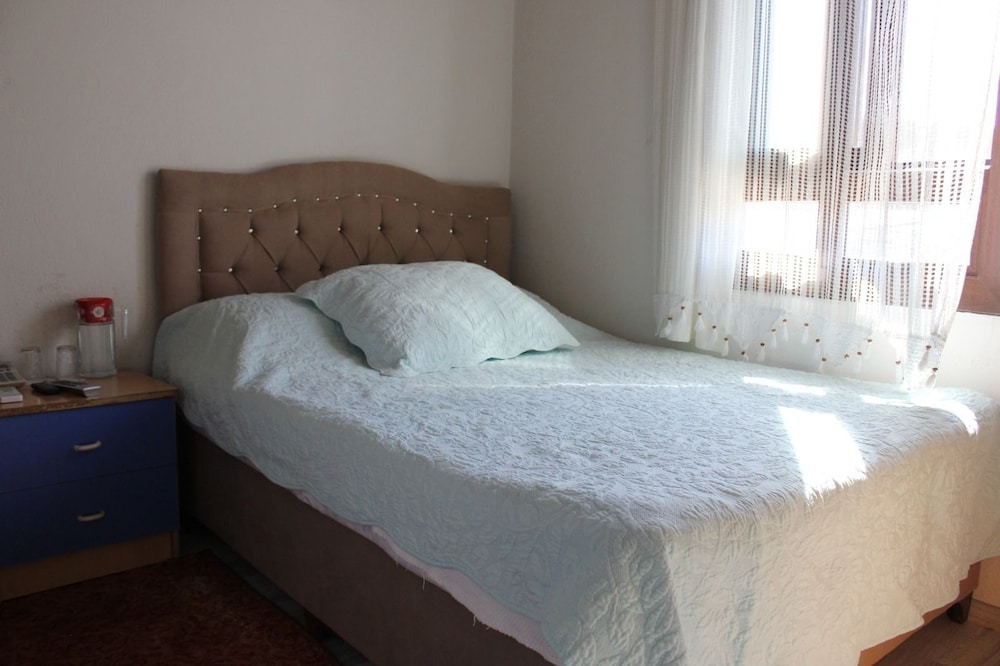 Standard Room photo 3