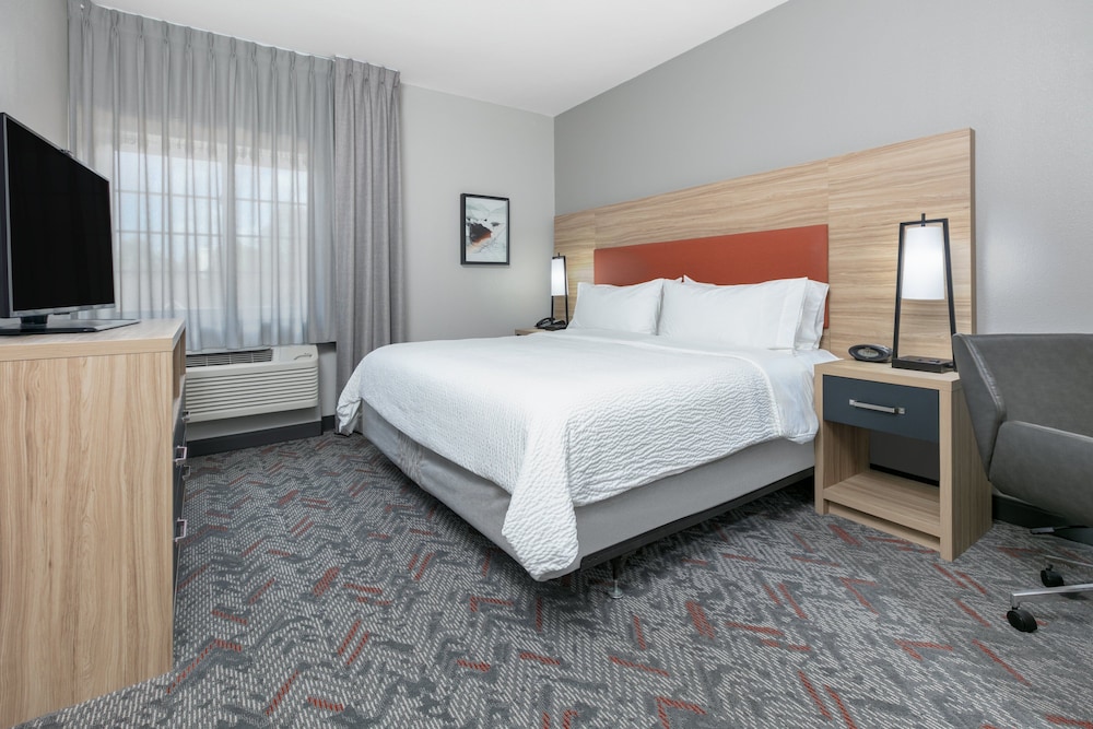 Suite, 1 Bedroom (1 King Bed, Sofa Bed) - Photo 4