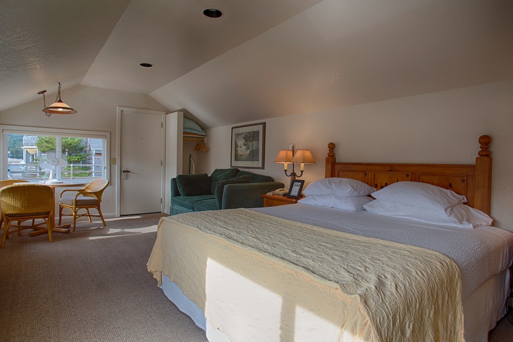 Southwind Spray Studio, Limited Ocean View photo 2