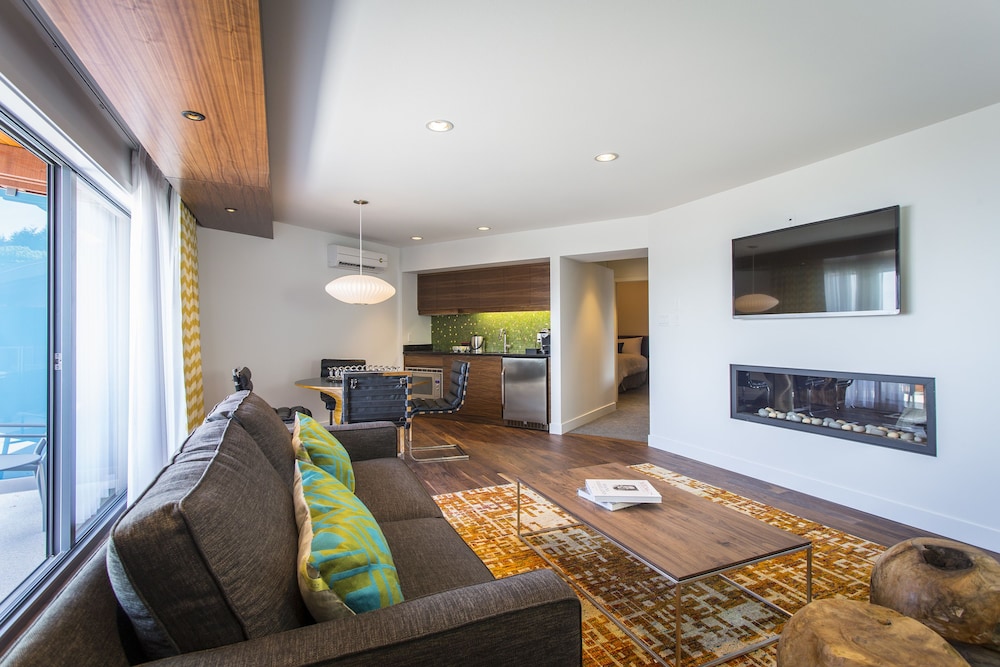 Signature Suite, 2 Bedrooms, 2 Bathrooms, Ocean View photo 1