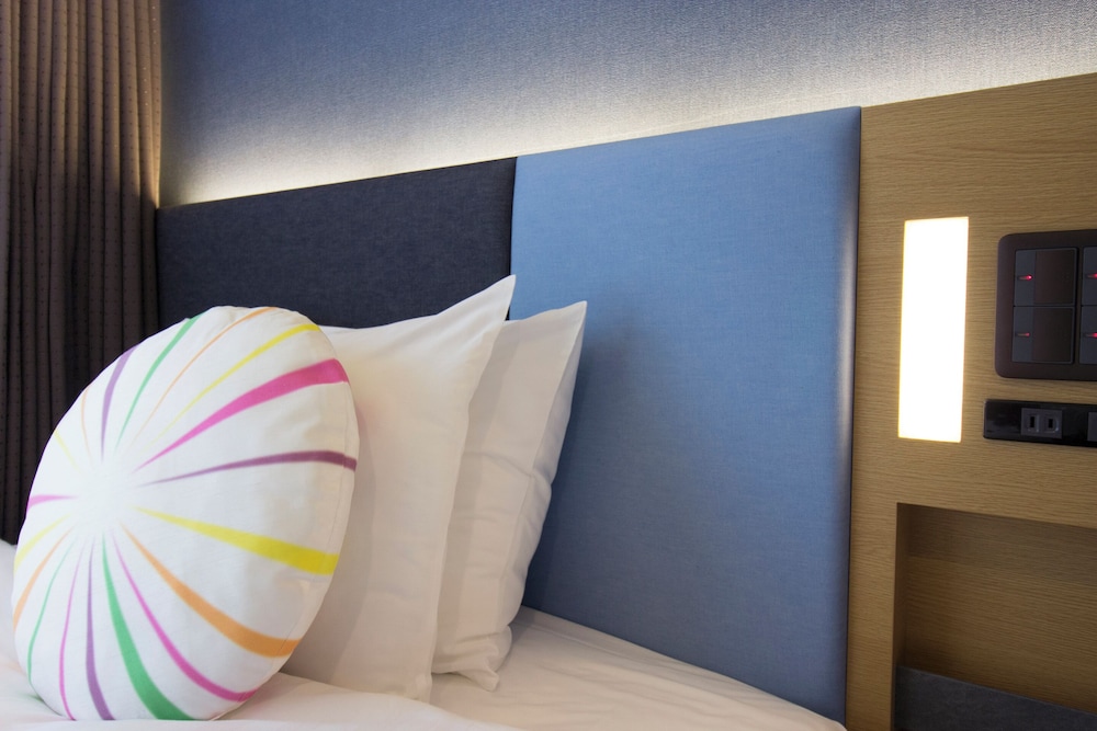 Standard Twin Room, Non Smoking (2 beds) - Photo 6
