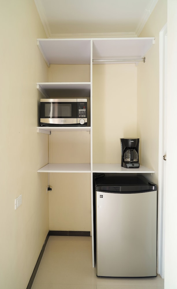 Basic Studio (#11) photo 3