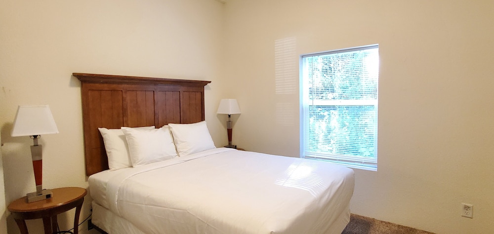 Premium House photo 1