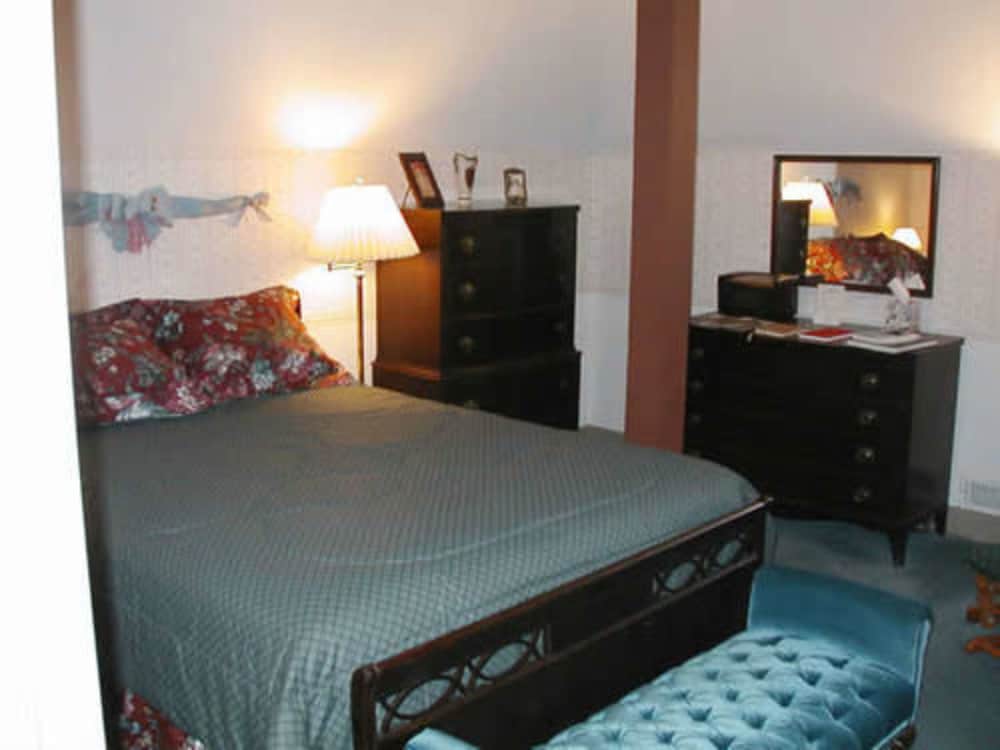 Robert’s Room