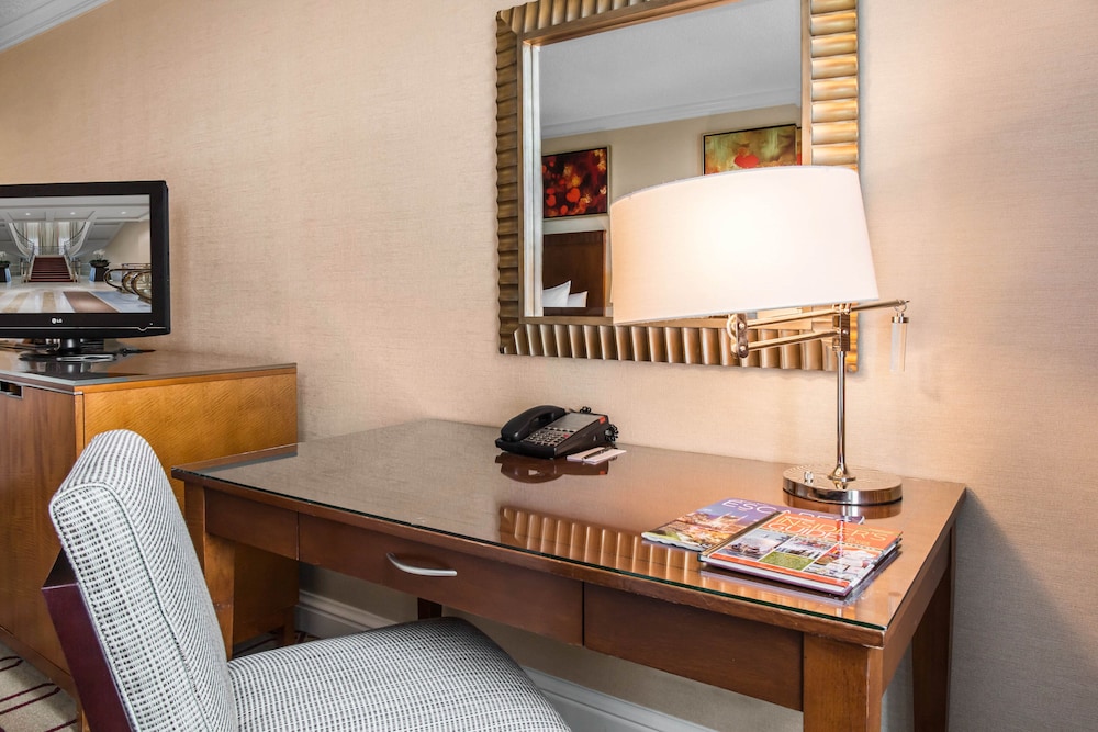 Superior Twin Room, Balcony, Garden View