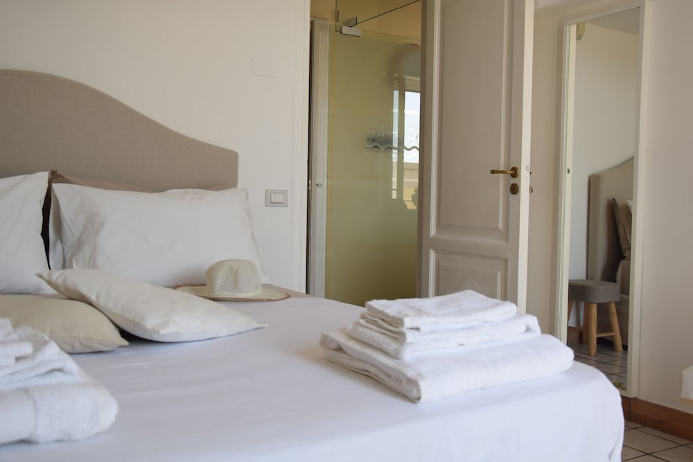 Exclusive Room
