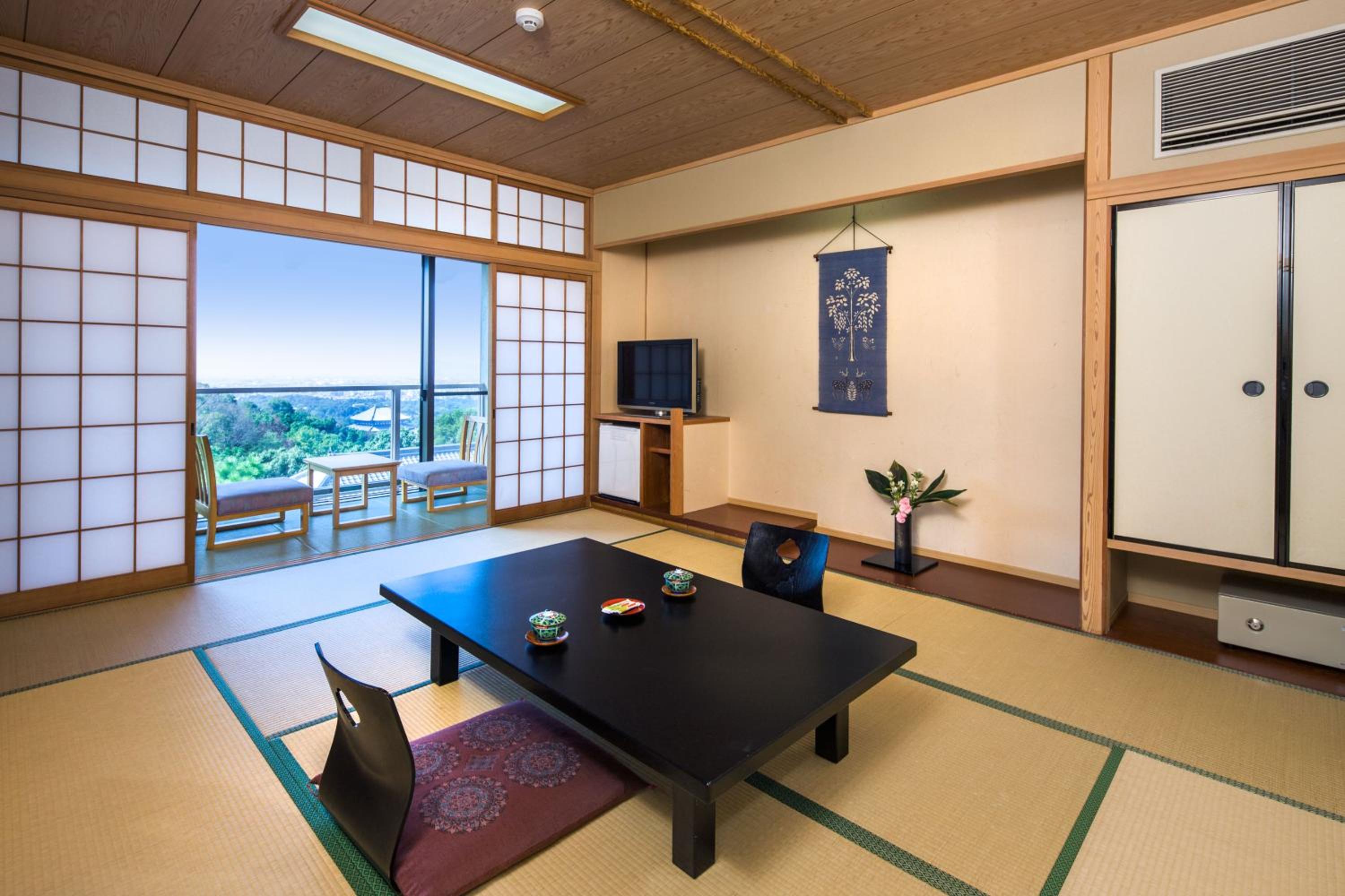 Japanese-Style Room with View - Photo 1