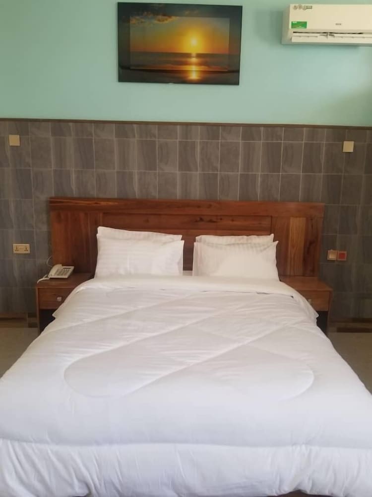 Classic Double or Twin Room, Balcony, City View photo 1
