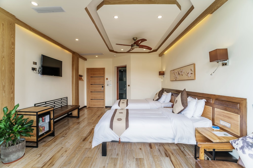 Reopening Promotion - Standard Twin Room photo 3